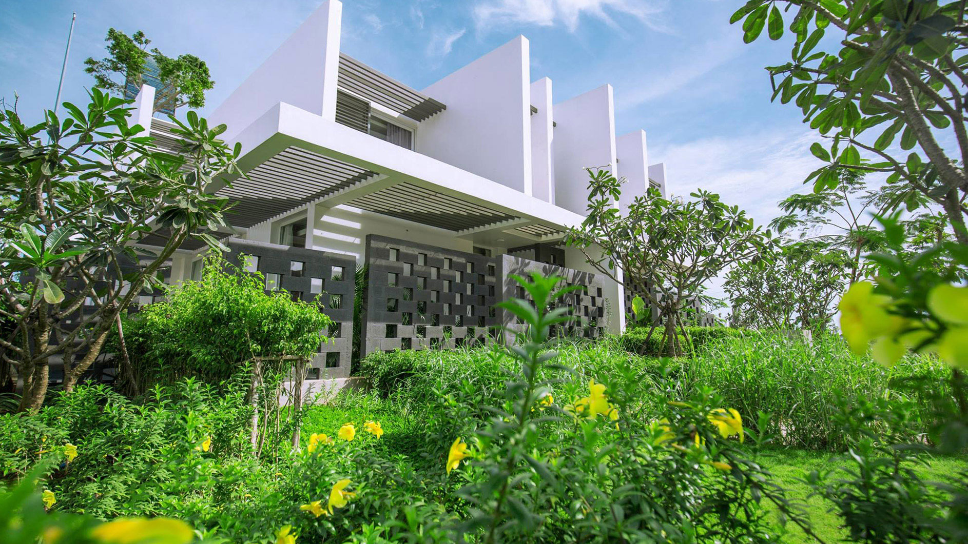 Villa 4 phòng ngủ hướng vườn
